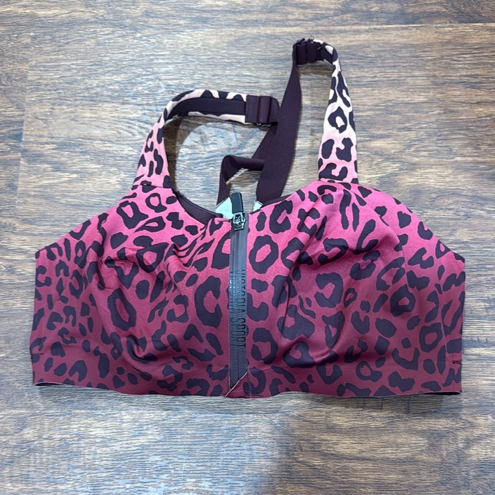 Leopard Print Sports Bra with Zipper